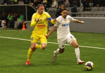 Марин Томасов и Луиш Мата. Фото: ФК "Кайрат"/Арман Джаксыгулов©