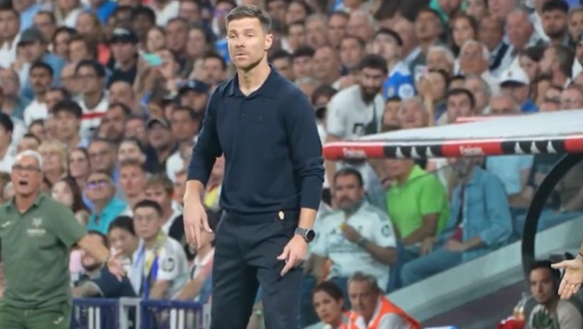 Хаби Алонсо закрылся с игроком "Реала" на 40 минут для разборок