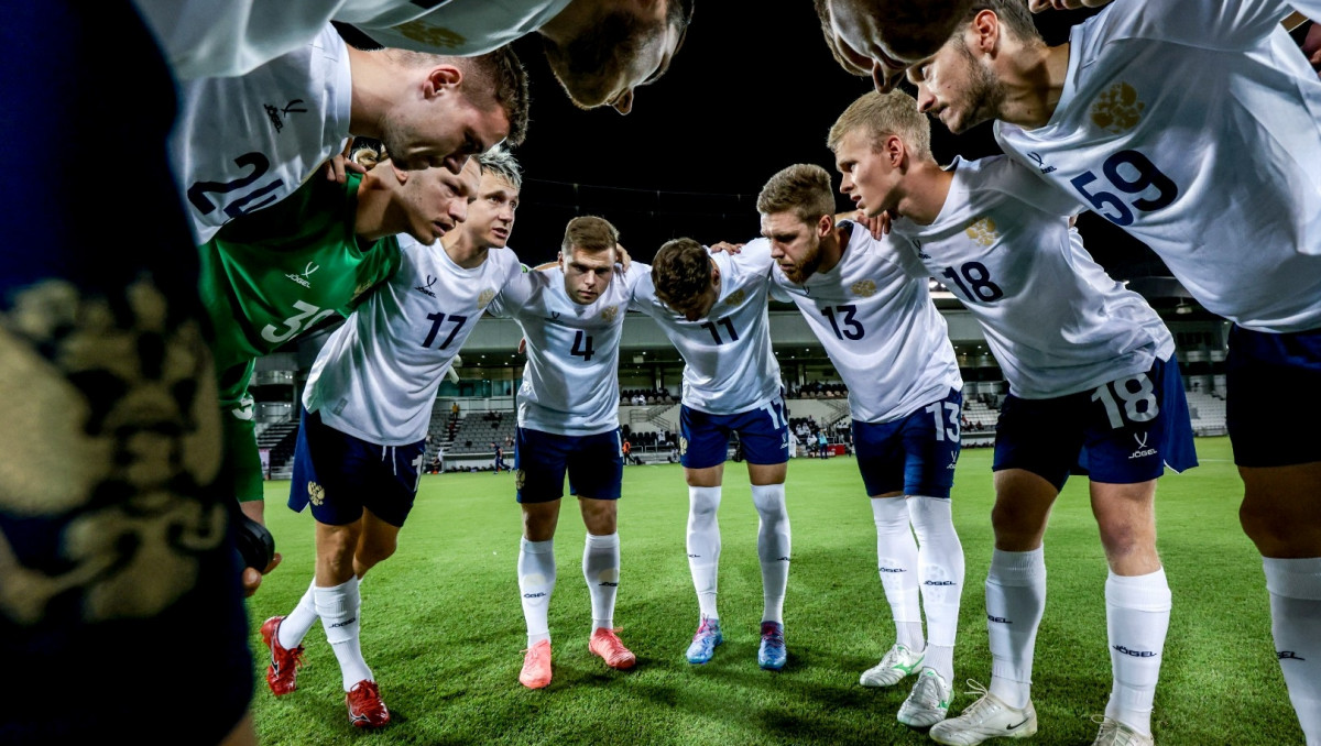 Сборная России по футболу понесла потери на матчи с Ираном и Боливией