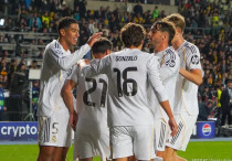 Игроки "Реала" празднуют гол "Кайрату" в Лиге чемпионов. ©Болат Айтмолда/Vesti.kz