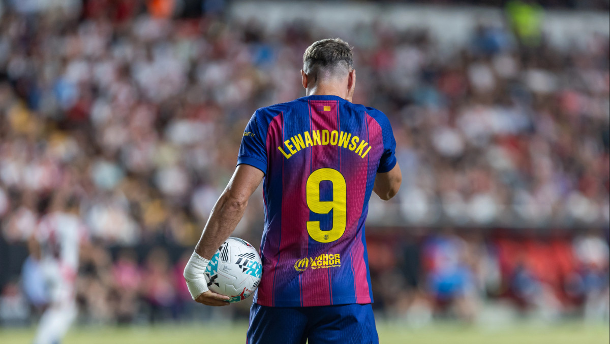 В "Барселоне" нашли замену Левандовски: испанцы охотятся за звездой "Боруссии"