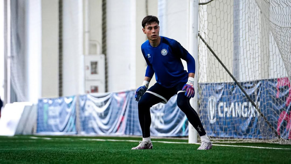 Вратарь сборной Казахстана высказался о переходе в "Кайрат" и отправил конкурентов в Европу