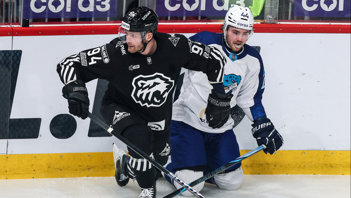 "Барыс" набрал очки в матче КХЛ с "Трактором"