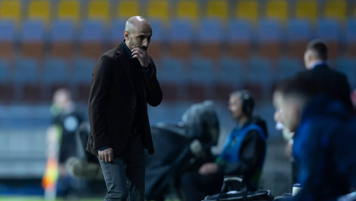 Топ-клуб КПЛ может возглавить тренер сборной Казахстана