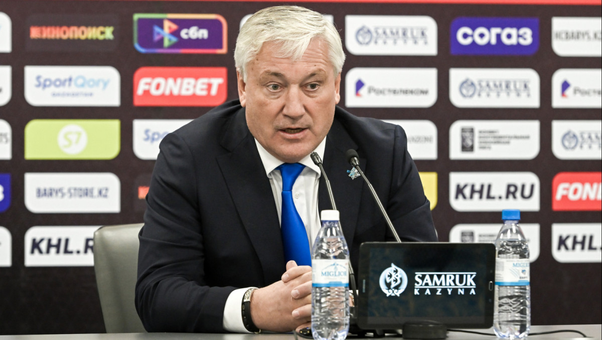 Главный тренер "Барыса" раскритиковал хоккеистов после поражения с дракой