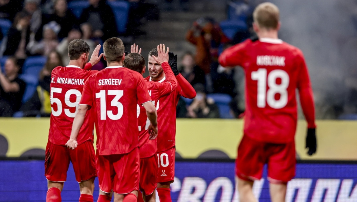 Разгромом завершился матч сборной России