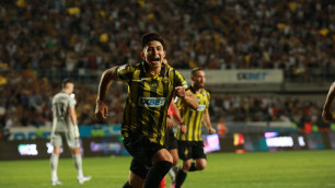 Дастан Сатпаев. Фото: ФК "Кайрат"©