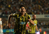 Дастан Сатпаев. Фото: ФК "Кайрат"©