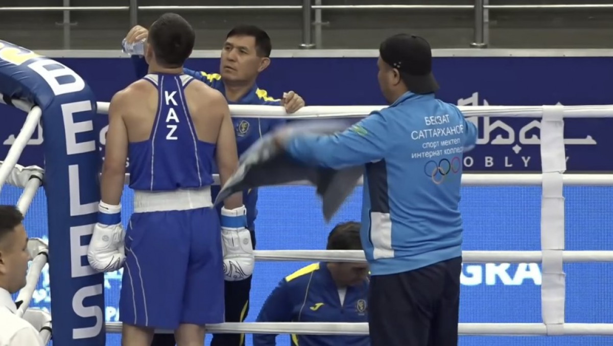 Разгром состоялся в бою первого номера сборной Казахстана по боксу