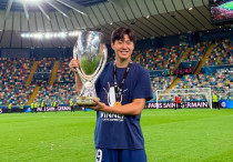 ©instagram.com/kanginleeoficial