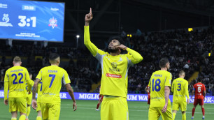 Джеффри Чинеду в матче "Астана" - "Актобе"©