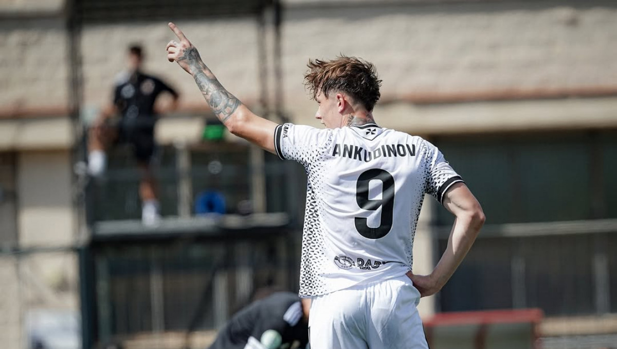 Казахстанский нападающий забил гол на 90-й минуте и сотворил сенсацию в Испании