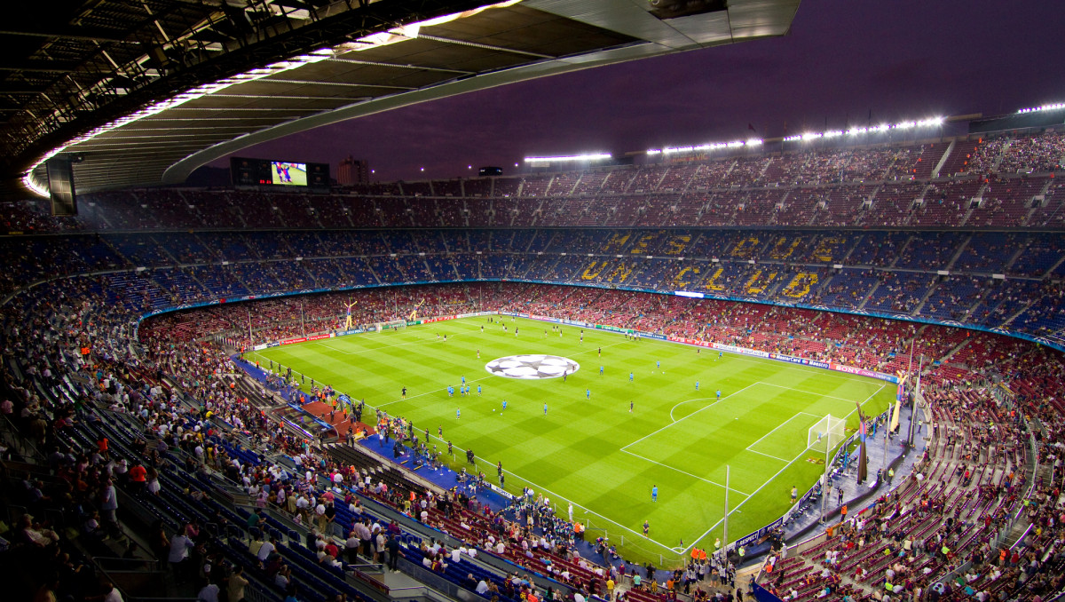 "Манчестер Юнайтед" решил забрать форварда у "Барселоны"