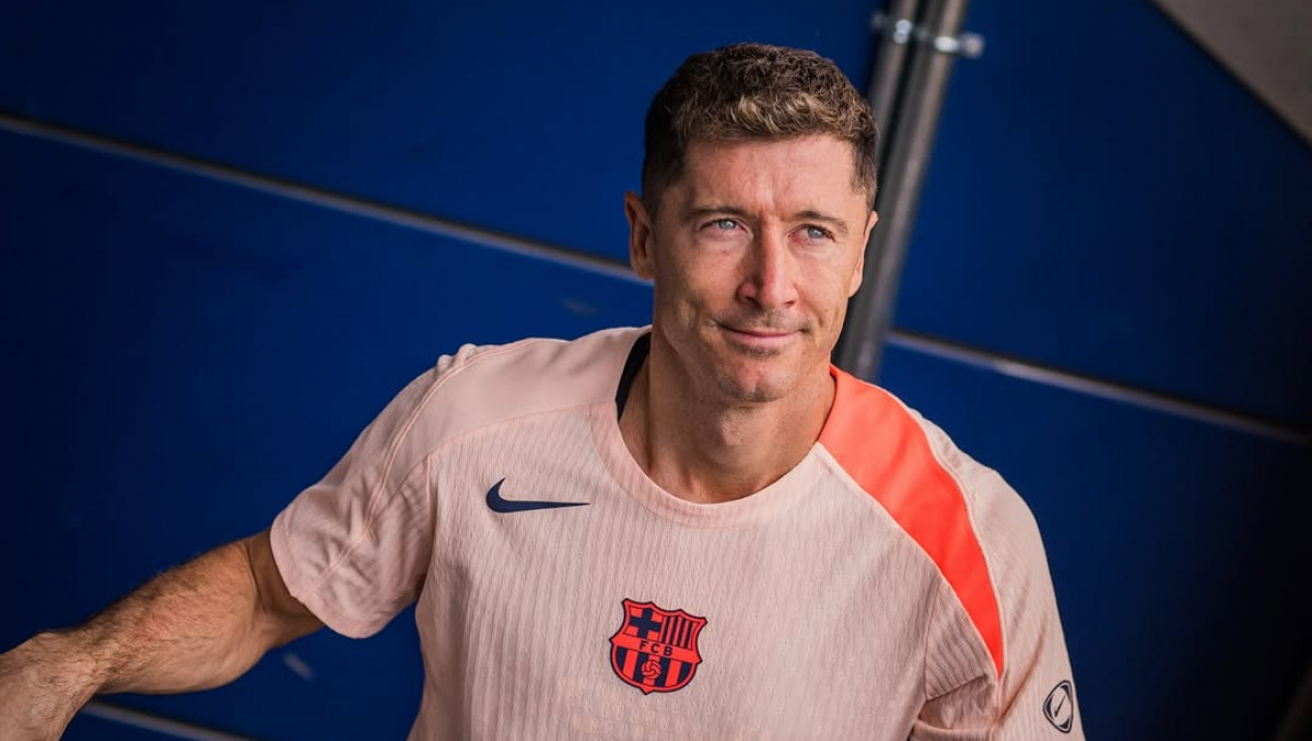 Тренер "Барселоны" принял радикальное решение по Левандовски: Деку уже в курсе