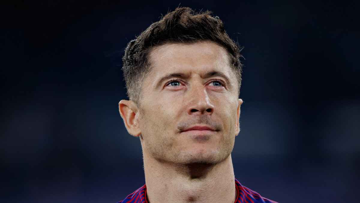 В "Барселоне" раскрыли правду о Левандовски и приняли решение