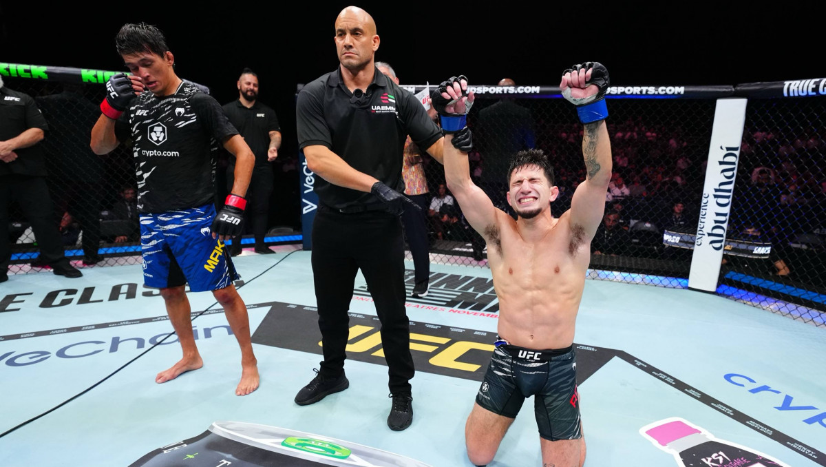 Казахстанцу вынесли вердикт за поражение в UFC