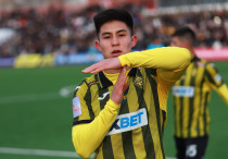 Дастан Сатпаев. Фото: ФК "Кайрат"©