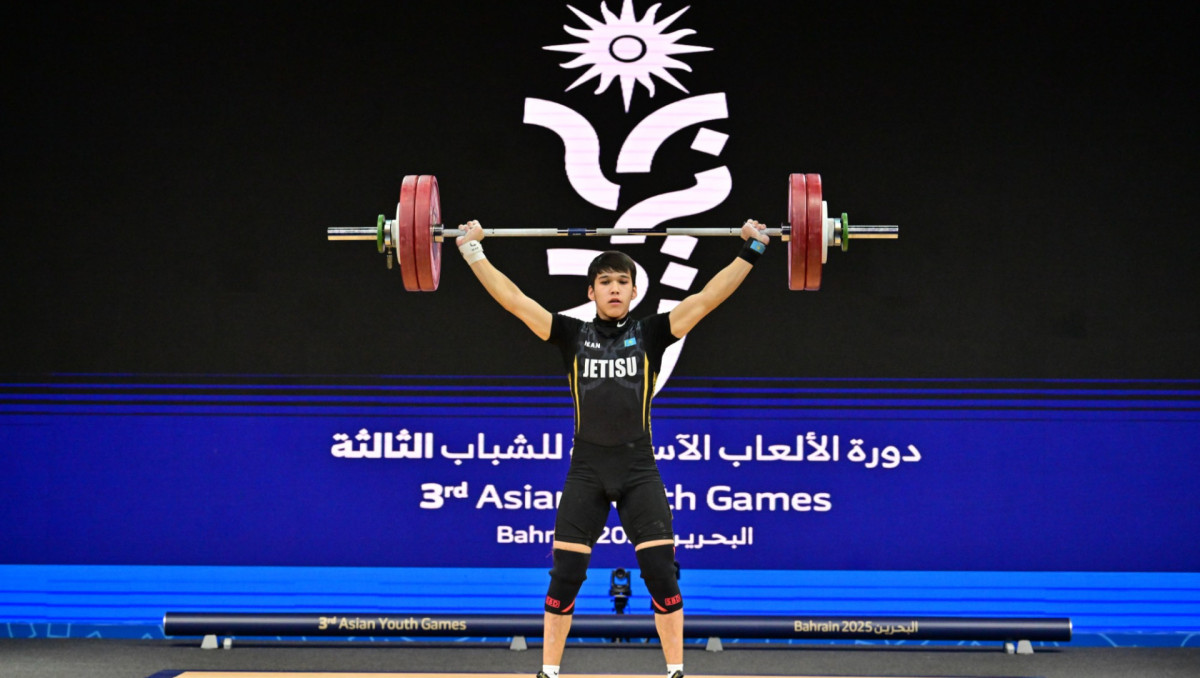 Казахстанец установил мировые рекорды и выиграл два золота Азиатских игр - 2025