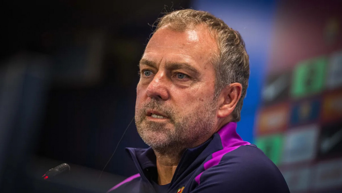 Игрок "Барселоны" стал проблемой в раздевалке: Флик больше не хочет его видеть