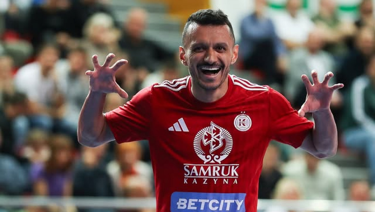 "Кайрат" объявил состав на матч с двукратным чемпионом Лиги чемпионов