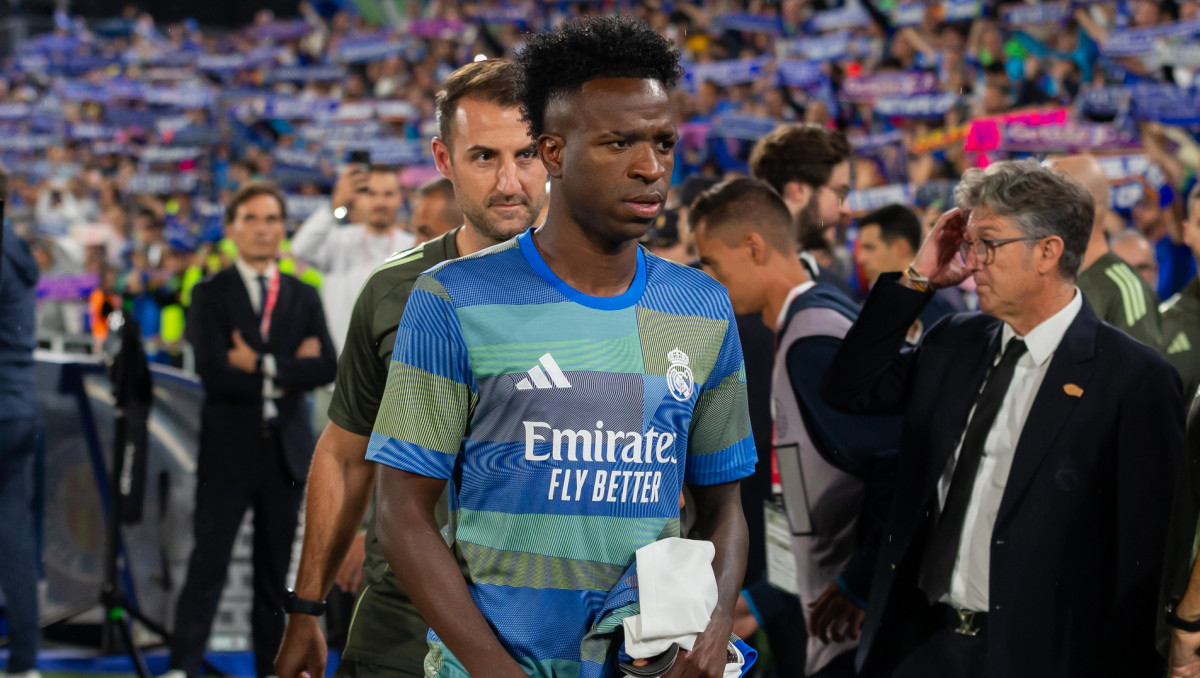 Конфликт в "Реале": Винисиус извинялся перед Алонсо после эль-класико