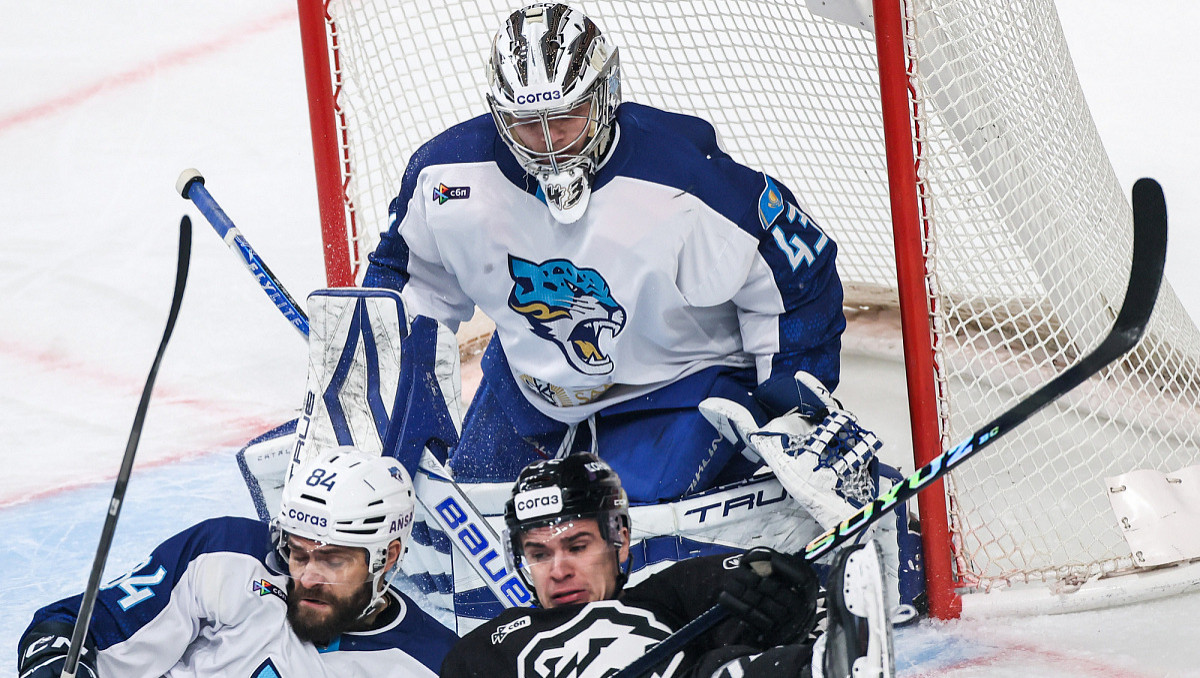 9 шайбами обернулся матч "Барыса" с "Трактором" в КХЛ