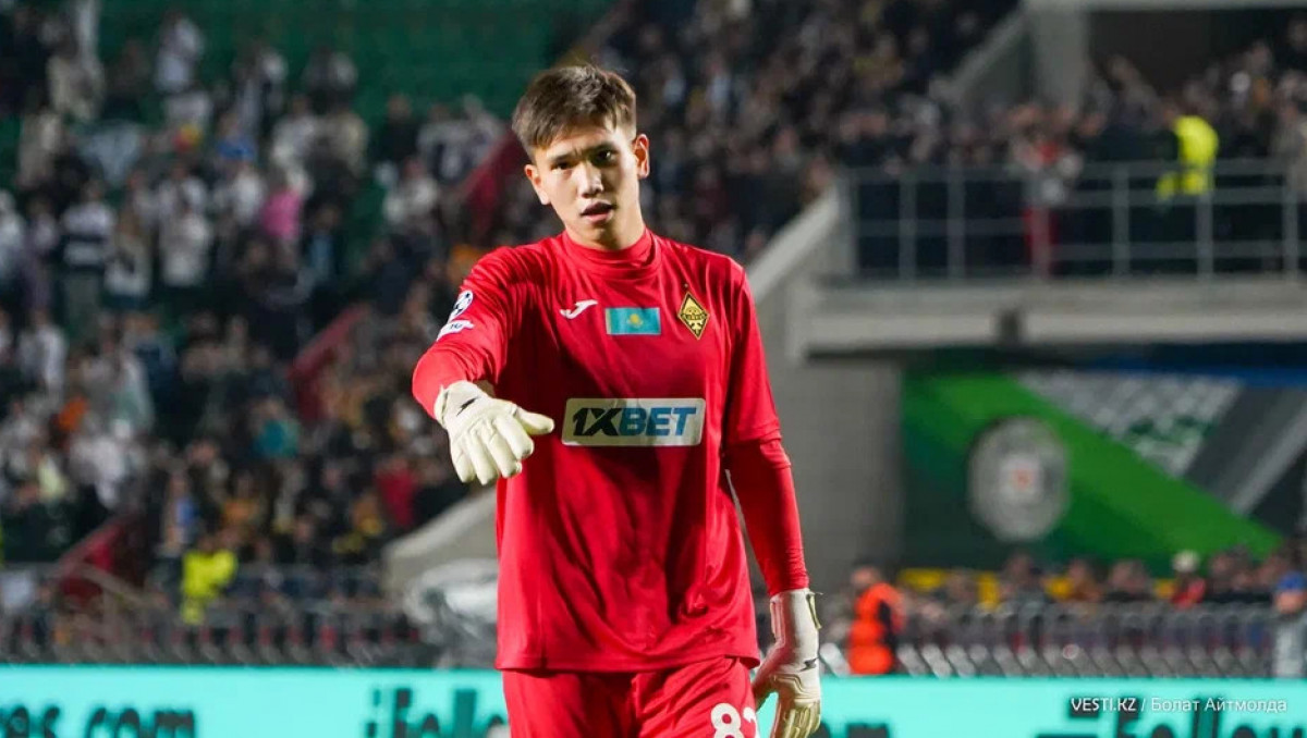 В сборной Казахстана объявили решение по Калмурза перед отбором на Евро-2026
