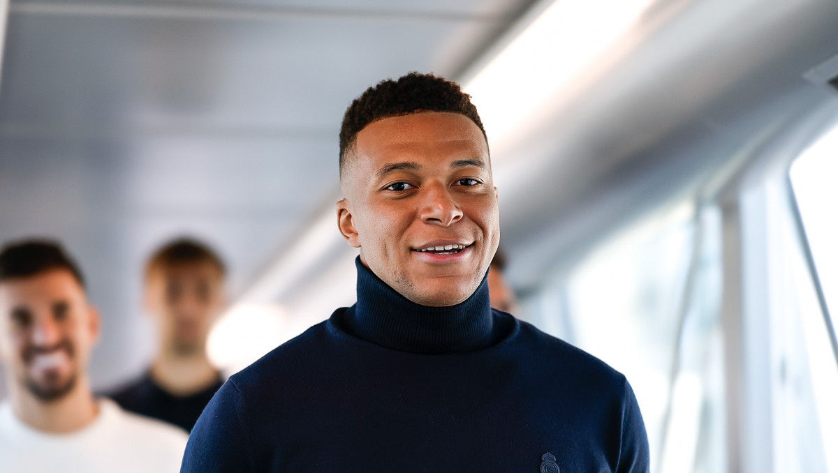 FIFPro назвала лучших игроков мира: Мбаппе, Дембеле и Ямаль в списке