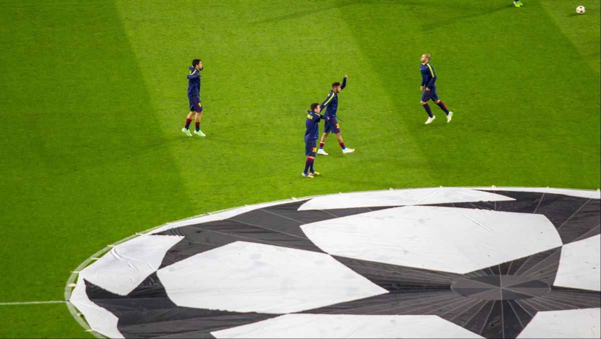 Прямая трансляция матча ПСЖ - "Бавария" за первое место в Лиге чемпионов