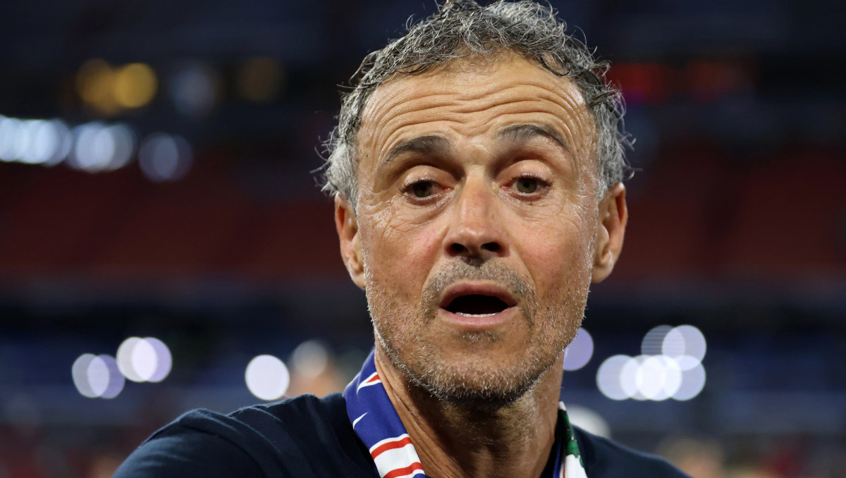 ПСЖ хочет подписать трёх игроков зимой: один из них играет за "Барсу"