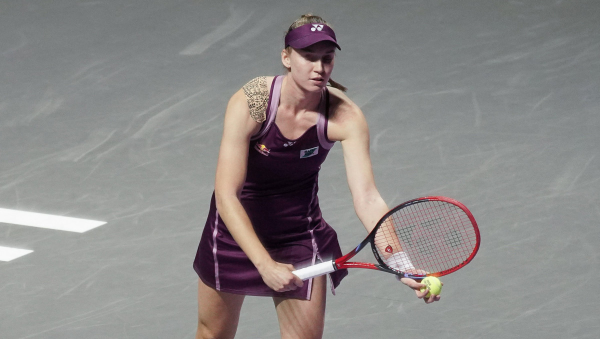 Рыбакина сотворила камбэк и впервые в карьере вышла в финал WTA Finals