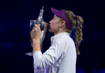 Елена Рыбакина. Фото: ©x.com/WTAFinalsRiyadh
