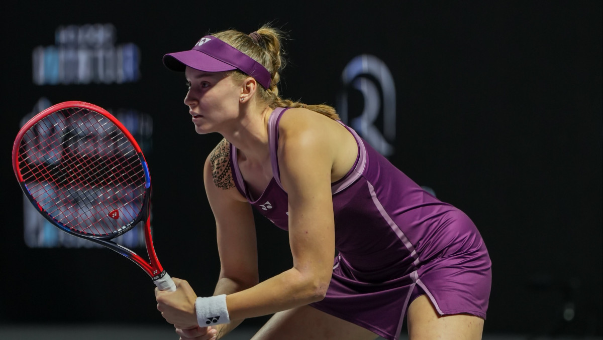 Рыбакина объяснила инцидент с главой WTA