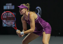 Елена Рыбакина. Фото: ©x.com/WTAFinalsRiyadh