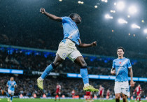 Жереми Докю празднует гол в ворота "Ливерпуля". Фото: ФК "Манчестер Сити"©