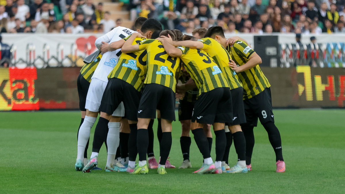 "Кайрат" попросил УЕФА перенести матчи Лиги чемпионов в Астану: в Греции отреагировали