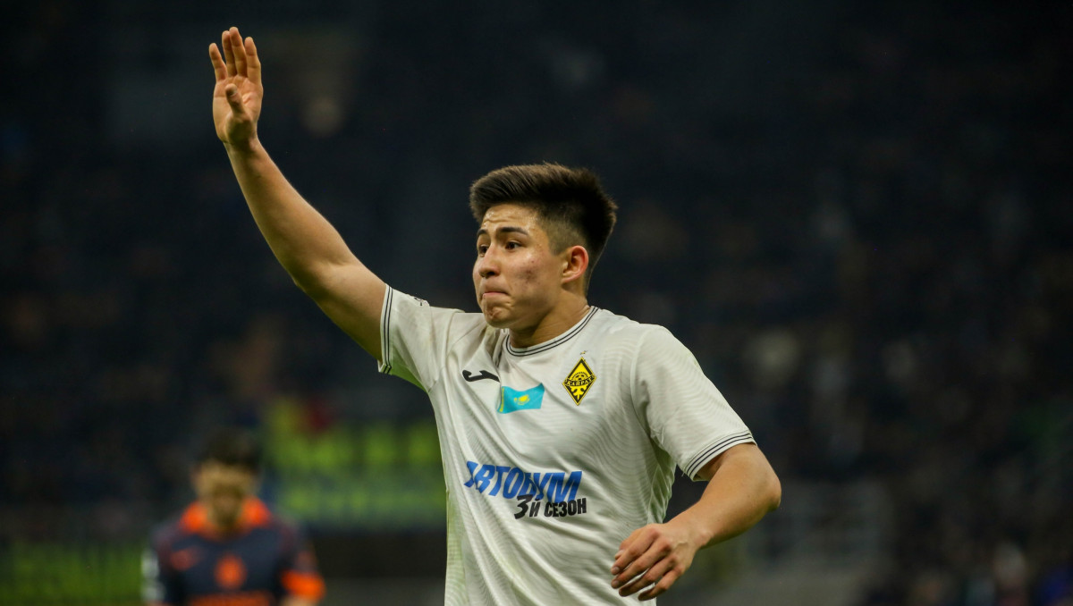 "В "Челси" очень рады". В "Кайрате" прокомментировали будущее Дастана Сатпаева