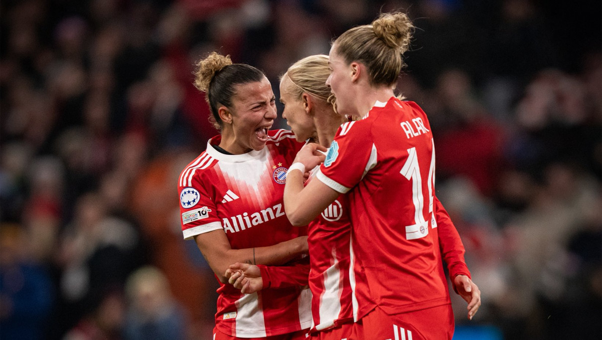 "Бавария" оформила победный камбэк с 0:2, а МЮ сотворил сенсацию в Лиге чемпионов