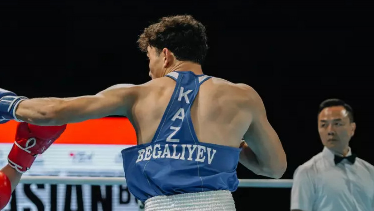 Казахстан разгромно выиграл первый бой на Кубке мира по боксу