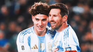 Хулиан Альварес и Лионель Месси. Фото: ©x.com/afaseleccionen