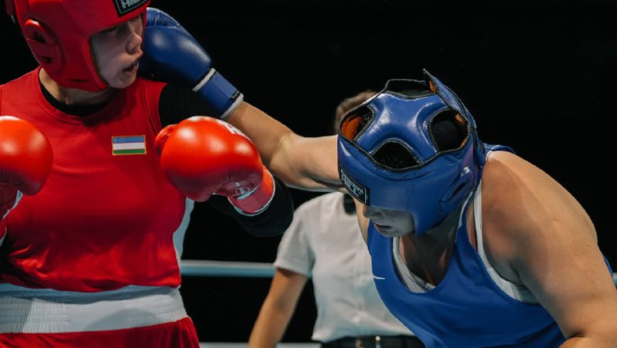 Разгромом обернулся бой Казахстан - Узбекистан за финал Кубка мира по боксу