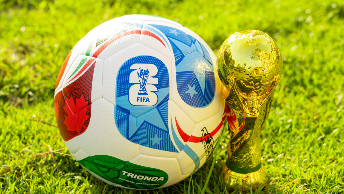 Самая маленькая страна в истории вышла на чемпионат мира по футболу