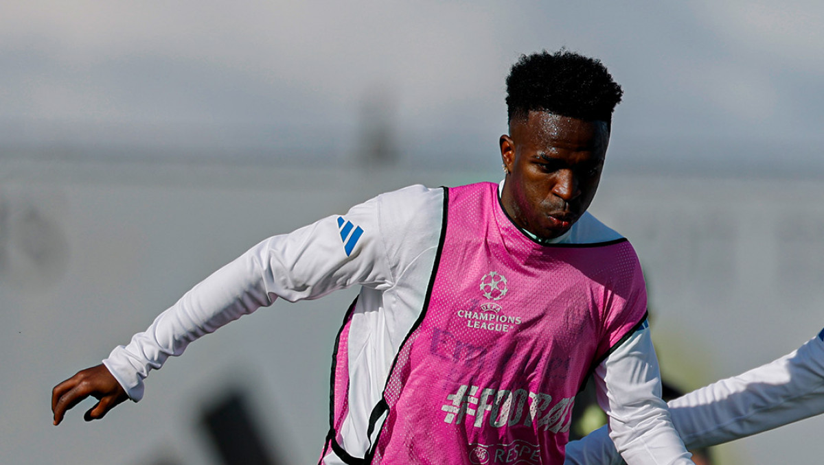 Винисиус не продлевает контракт из-за конфликта с Алонсо — топ-клубы уже следят за ним