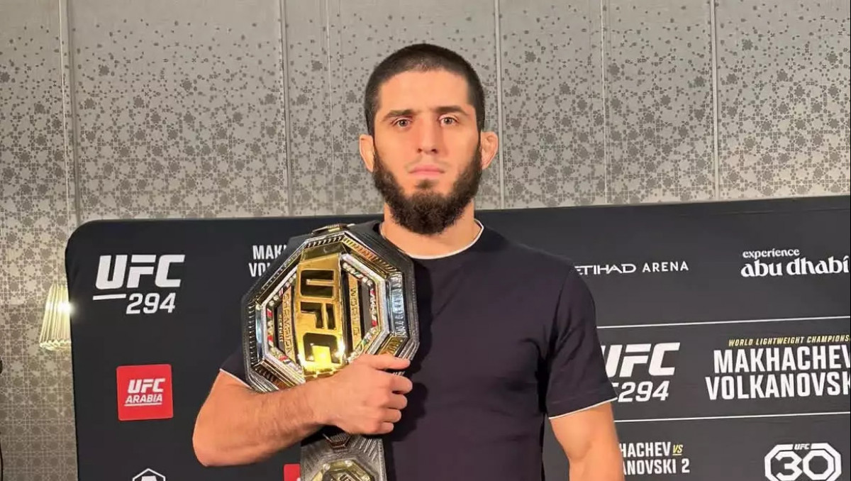 Объявлен следующий соперник Махачева после завоевания титула