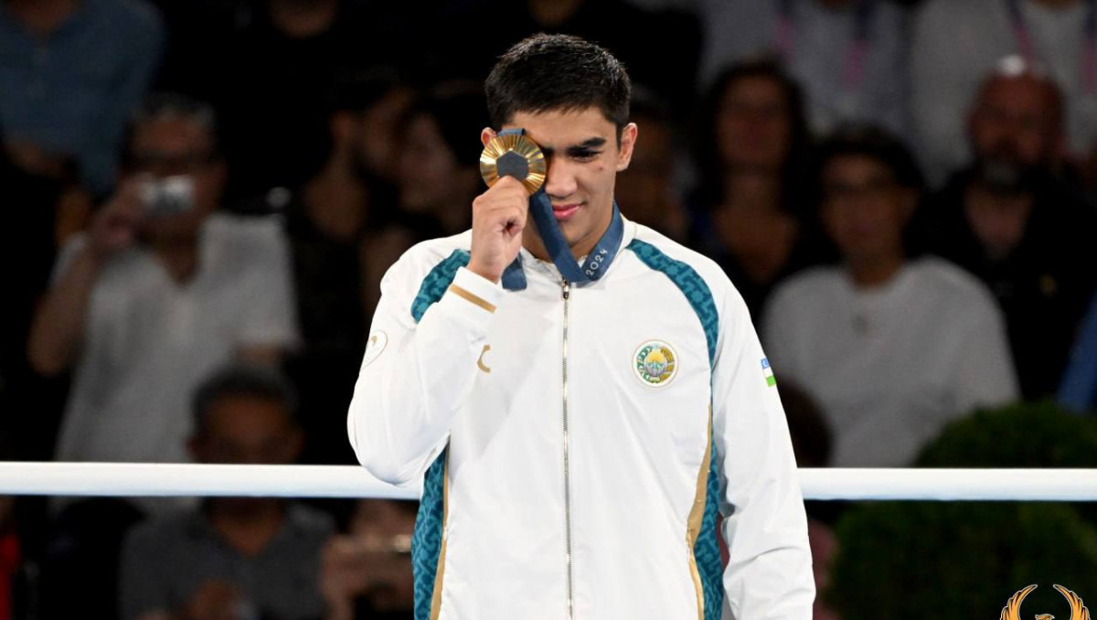 Олимпийский чемпион из Узбекистана ушёл в профи: первый соперник из Казахстана