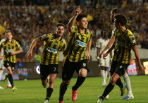 Футболисты "Кайрата" после гола "Словану". Фото: ФК "Кайрат"©