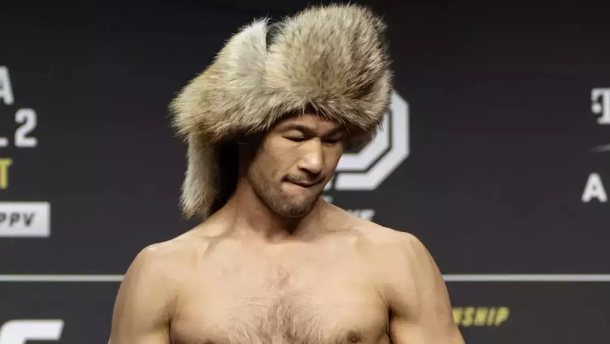 Экс-чемпион Bellator назвал Рахмонова сложнейшим соперником для Махачева