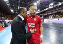 Пауло Рикардо Кака и Биржан Оразов. Фото: АФК "Кайрат"©