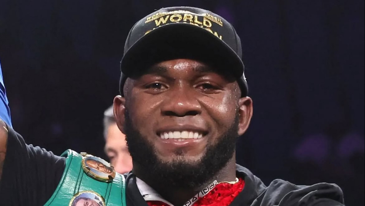 WBC решил организовать бой непобеждённого казахстанца против чемпиона мира