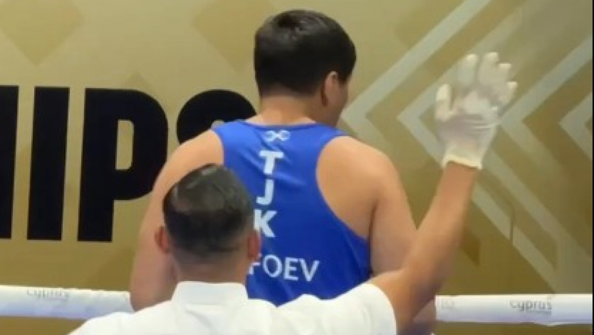 Казахстан нокаутом выиграл первый бой на ЧМ по боксу